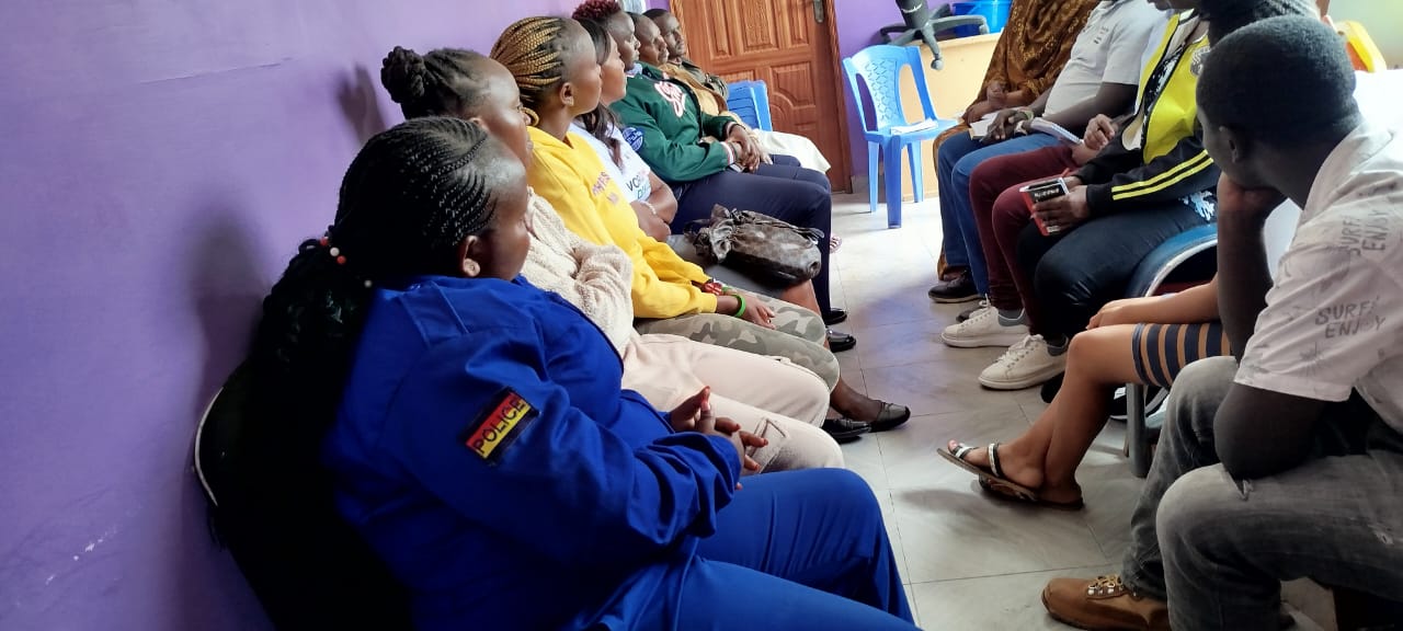 Round Table Discussion with Local Police Gender Desk on Continuous Learning and Improvement of Handling SGBV Cases in Mukuru (Police and Residents)
